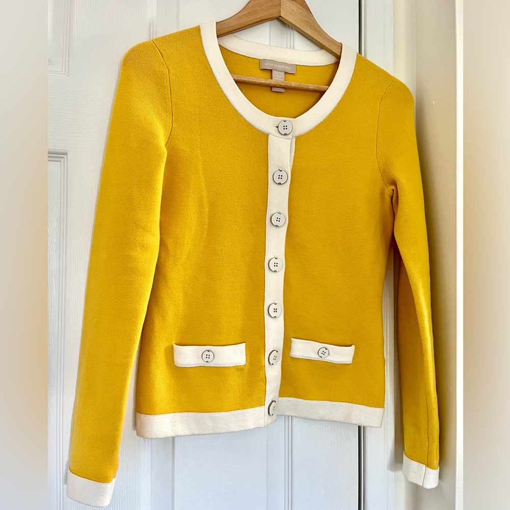 Banana Republic Women’s Cardigan XS Yellow White Trim Button Up